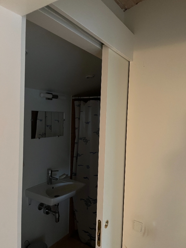 skydedør 10 år gammel går meget tungt, af og til helt hård