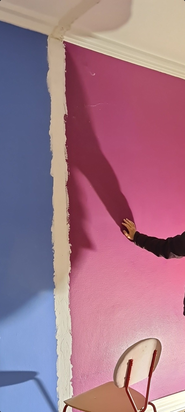 Spartle mindre områder af væg og loft 