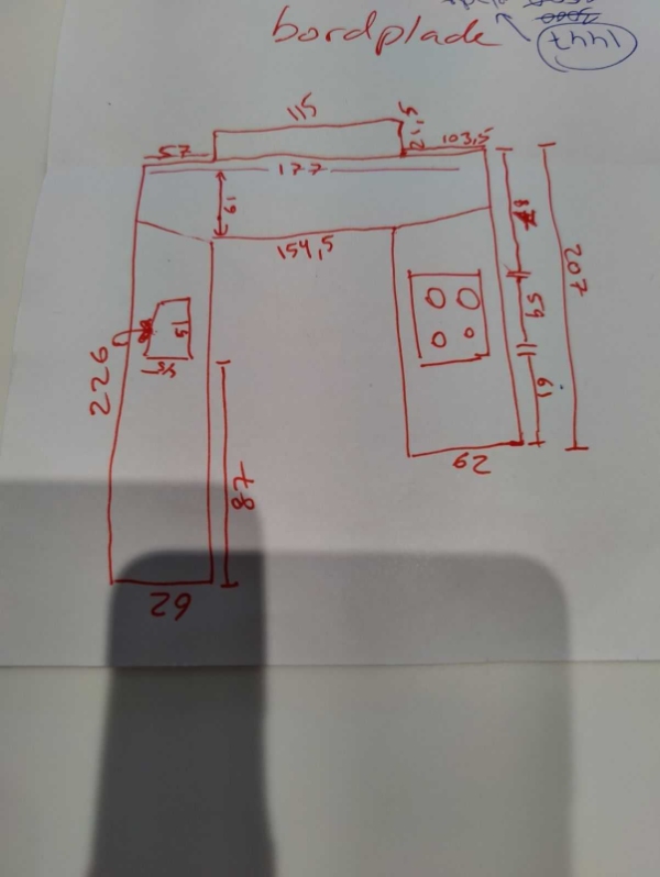 Montering af bordplade i køkken