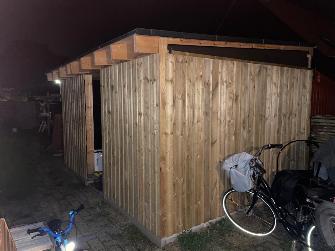 Trække kabel rundt i skur til kontakter 