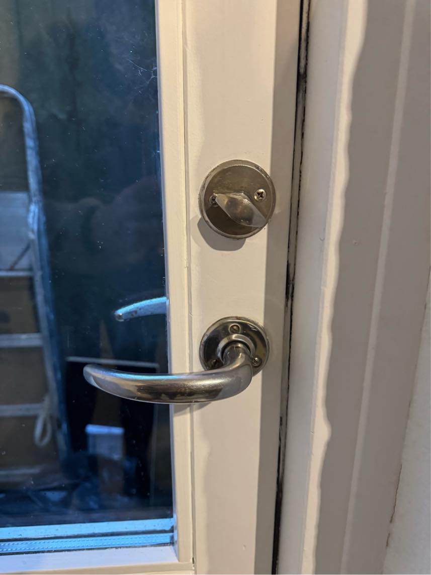 Udskiftning af to cylindere/låse