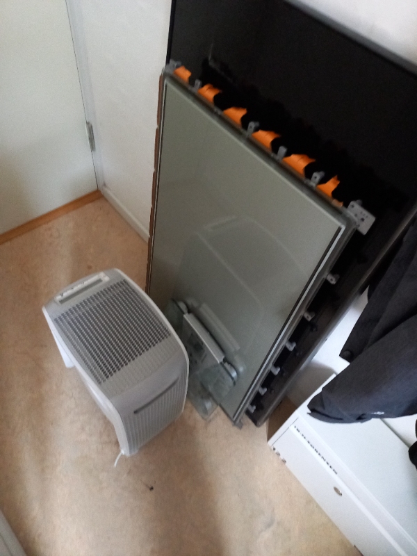 Flytte flere gammele tv m.m til genbrugsplads