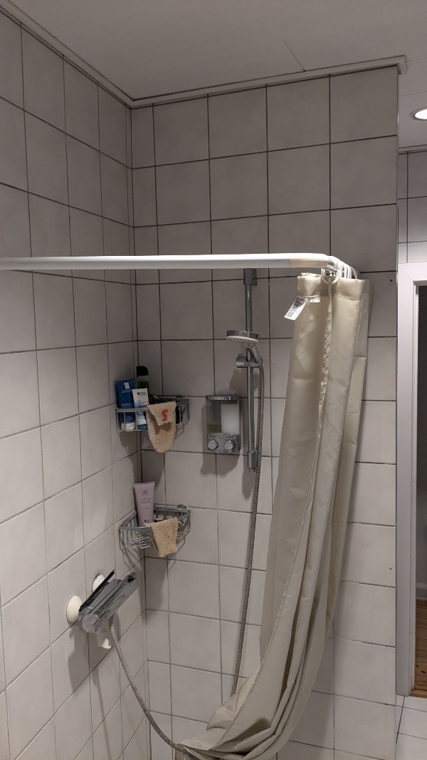 38 m2 badeværelse, påført microcement.