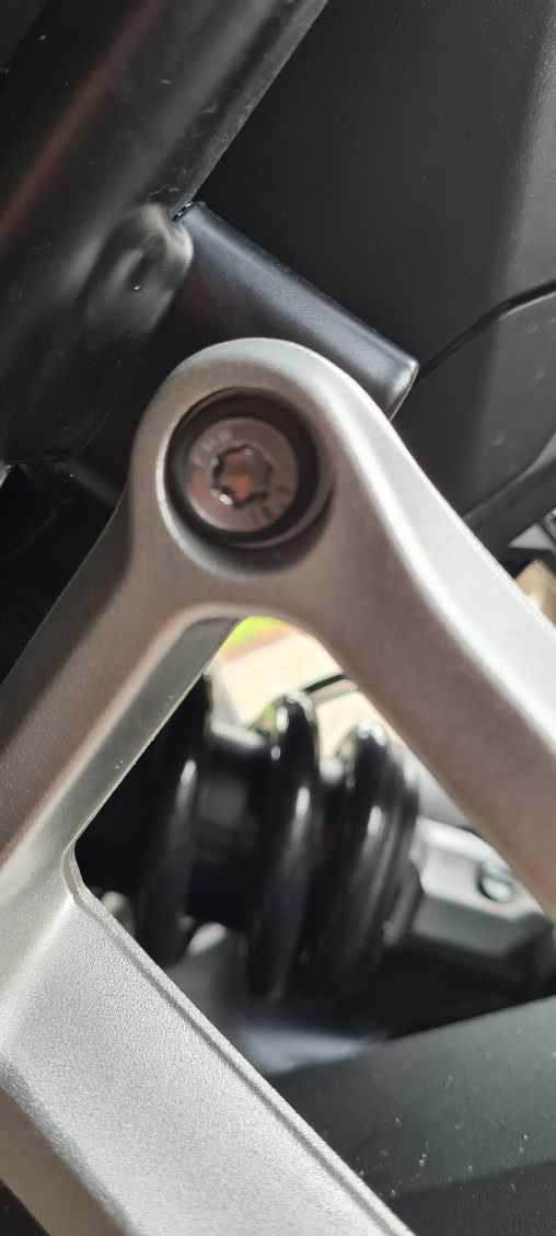 Få strippet skrue ud af gevind