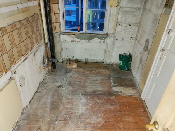 GULV - AFSLIBNING OG LAKERING