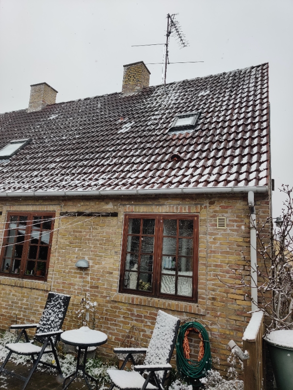 Nedtagning af tagantenne og lukke hullet