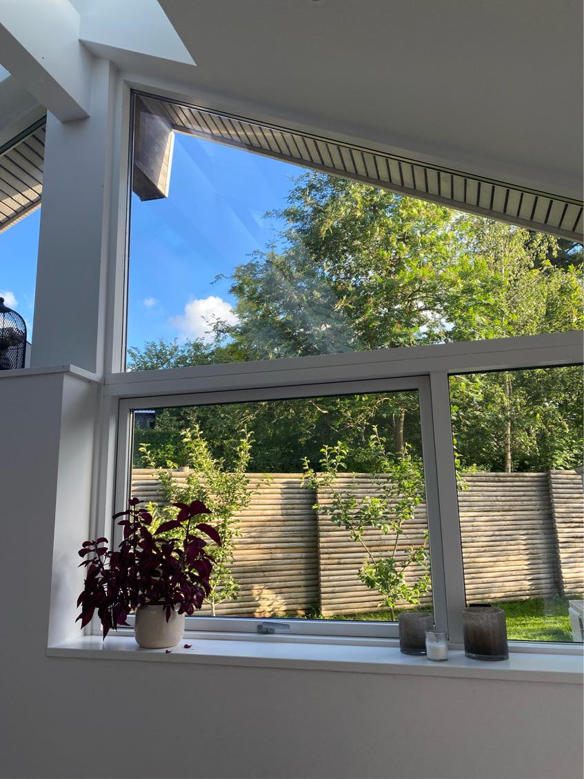 Pudset vinduer i hus