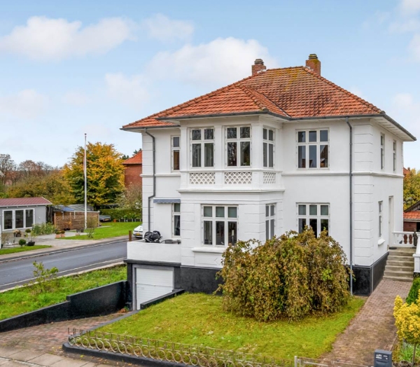 Rengøring af herskabsvilla