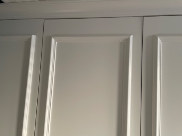 Justering af skabslåger