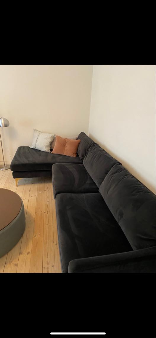 Hjælp til at flytte sofa