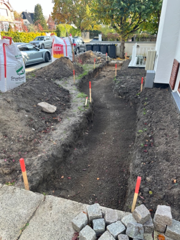 Brolægning af sti i bed