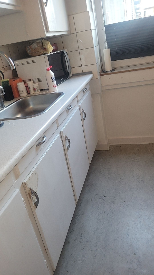 Installere/montere vaskemaskine i køkken