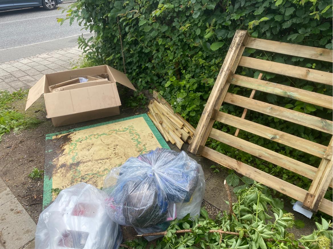 Affald til genbrugsstationen