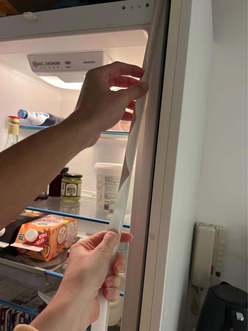 Køleskab og fryser lukker ikke