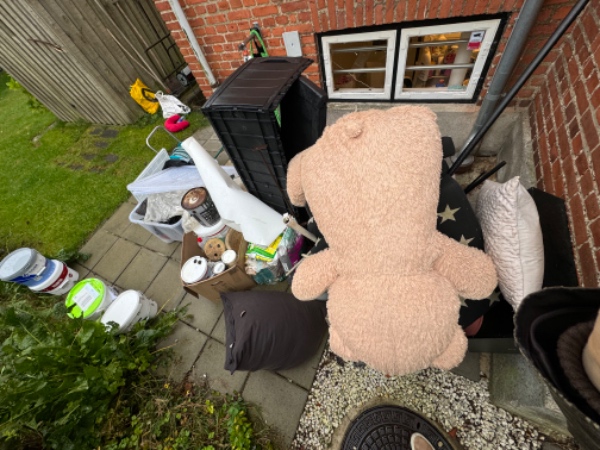 Afhentning og fjernelse af affald