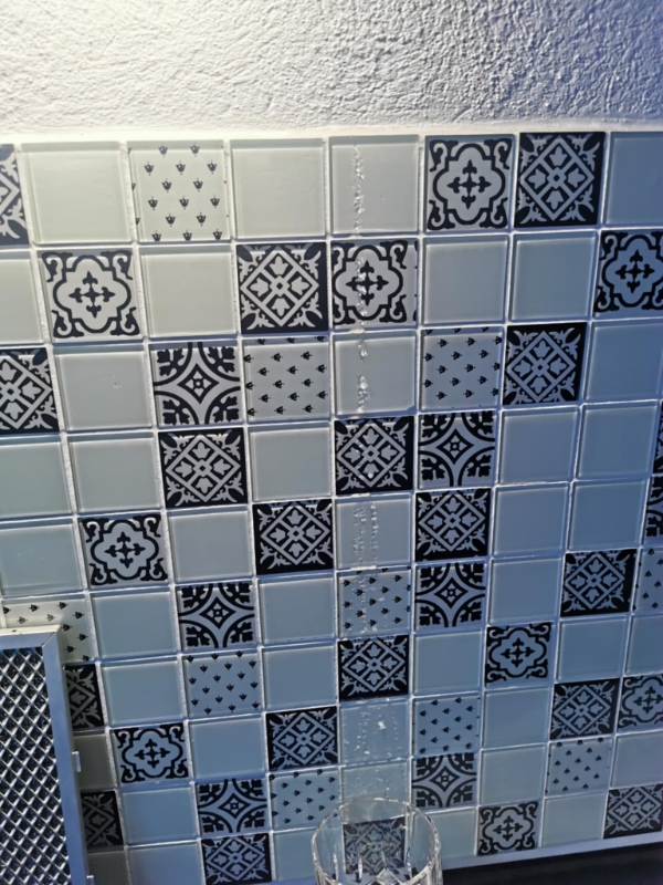 Evt. forkert installation af emhætte - kondens