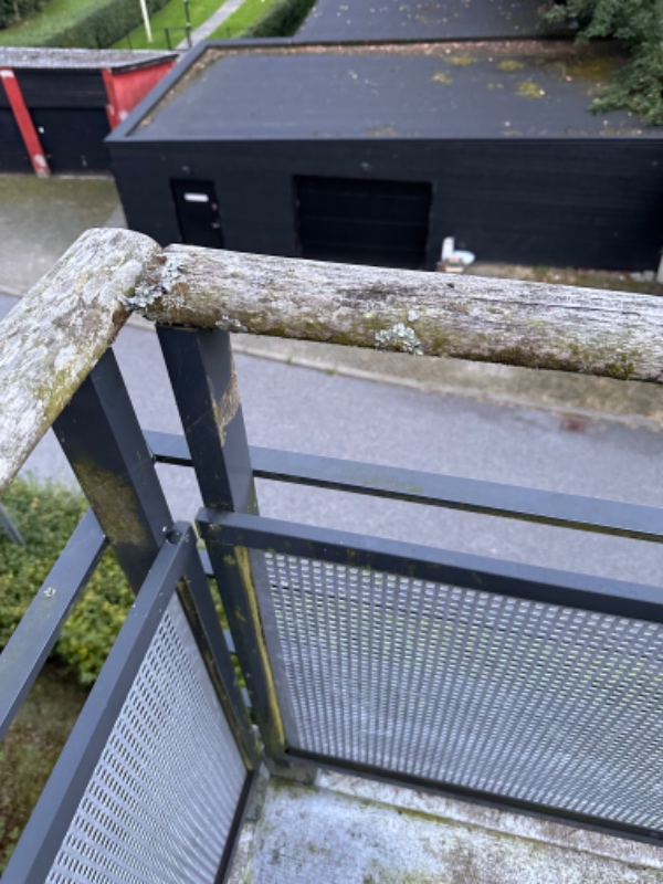 Grundig rengøring af altan