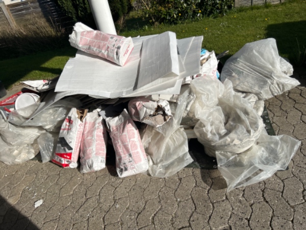 Afhentning af byggeaffald