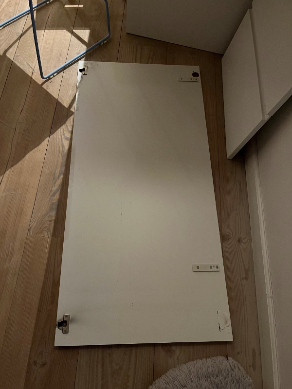 Montere front til indbygget køleskab og opvaskemaskine. Ældre Ikea skab