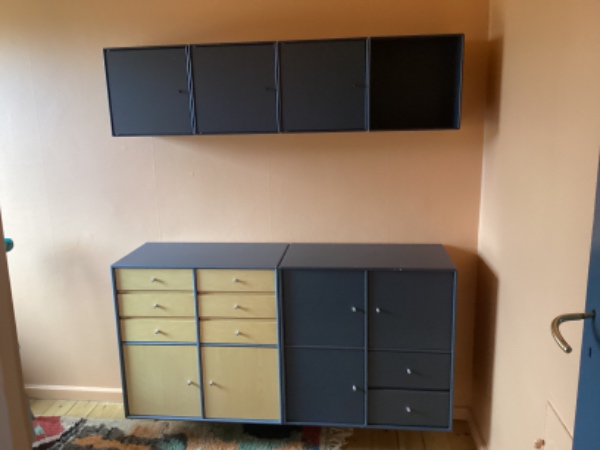 Klargøring af køkkenlåger og Montana reoler til lakering