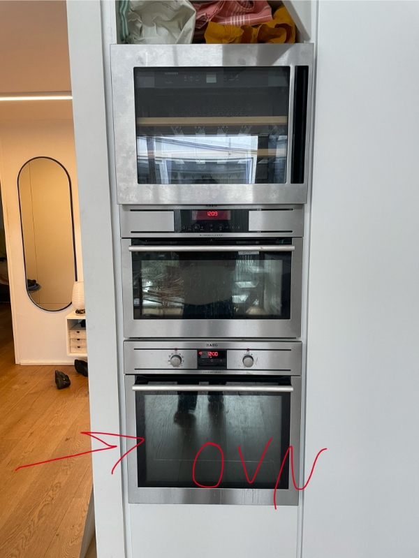 udtagning/indsætning af indbygget ovn