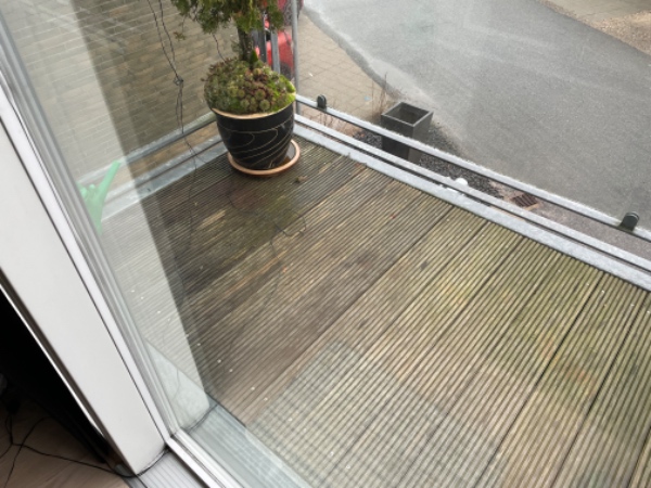 Udskiftning af trælister og strø på stor og lille træterasse