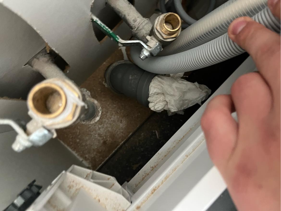 VVS HJÆLP: Tilslutning af vandhane, opvaskemaskine og quooker