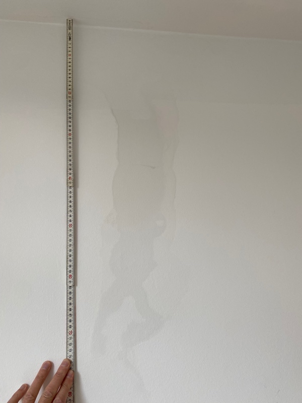 Maling af hvid væg og hvid loft