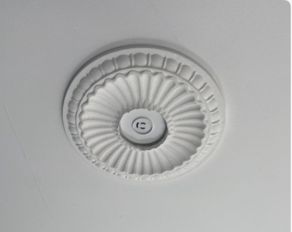 Install 3 lamps on ceiling