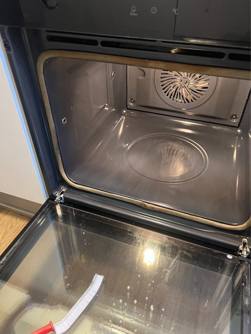 Hjælpe til oven  rengøring