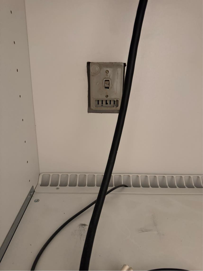 Montering af ovn og kogeplade