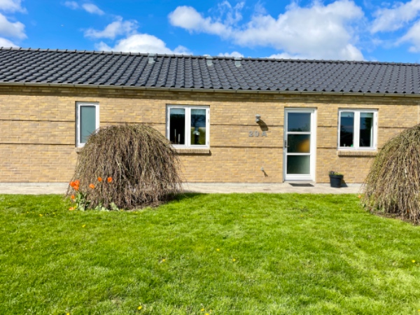 Græsslåning af for- og baghave