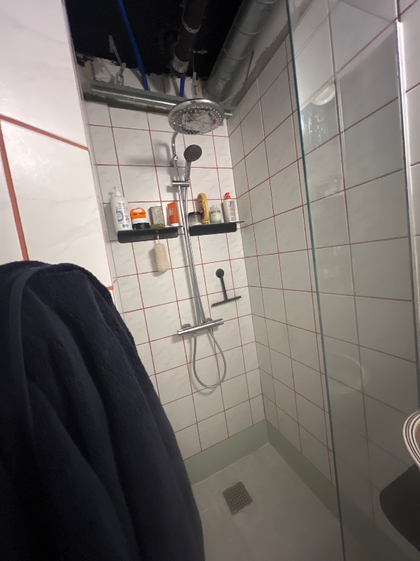 Mikrocement på badeværelsesfliser