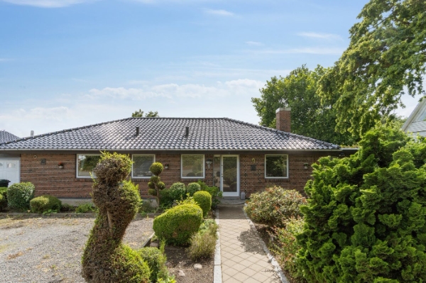 Rensning af tagrender (147 m² hus) - Kom og kig på opgaven