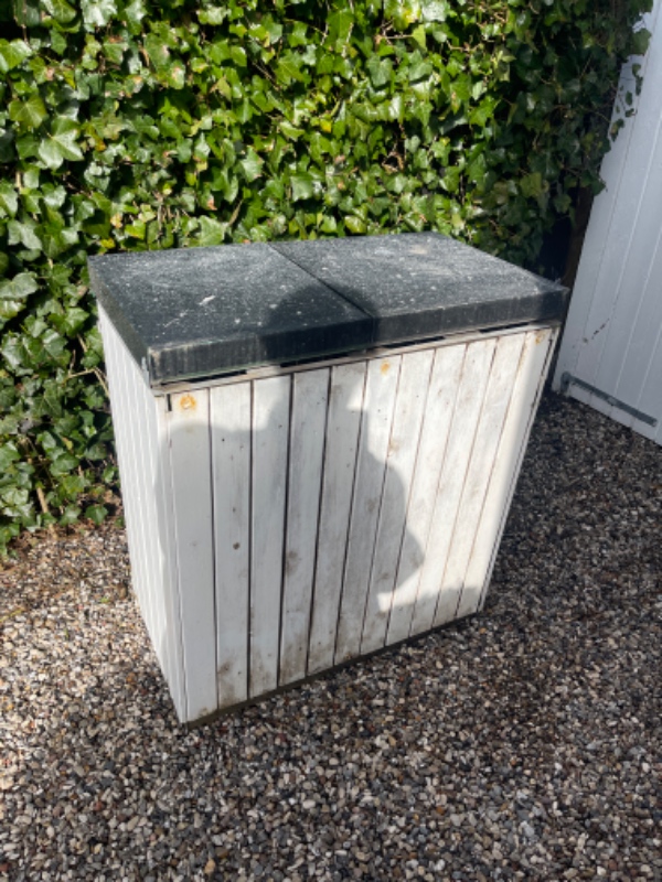 Affald til genbrugspladsen