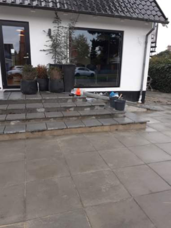 Trappe færdiggøres