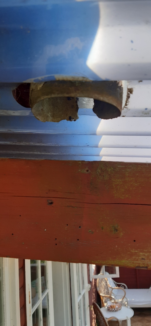 opsætning af nedløbsrør