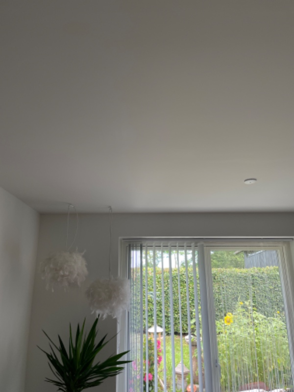 Hjælp til ophængning af 3 lamper og 3 hylder