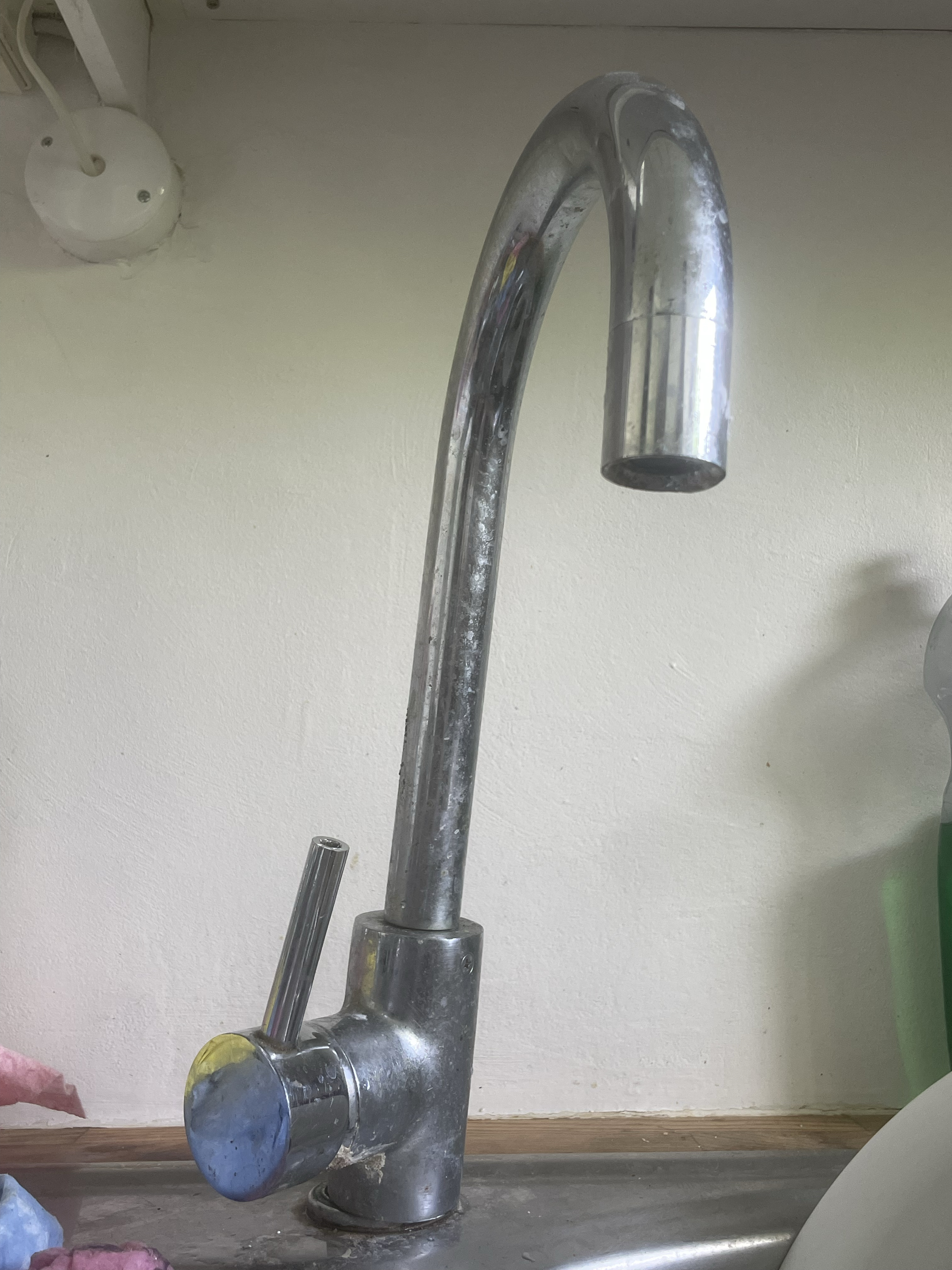 Udskiftning af blandingsbatteri