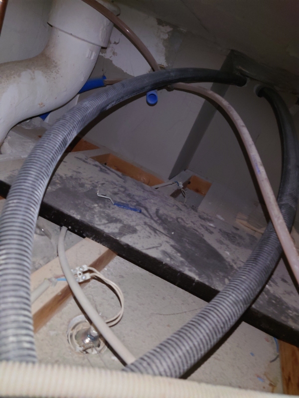 Aut. elektriker - Udskiftning af spot til LED spot i vådrum