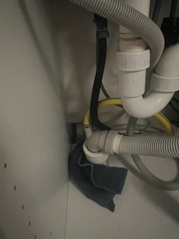 Udskiftning af vandlås i køkken