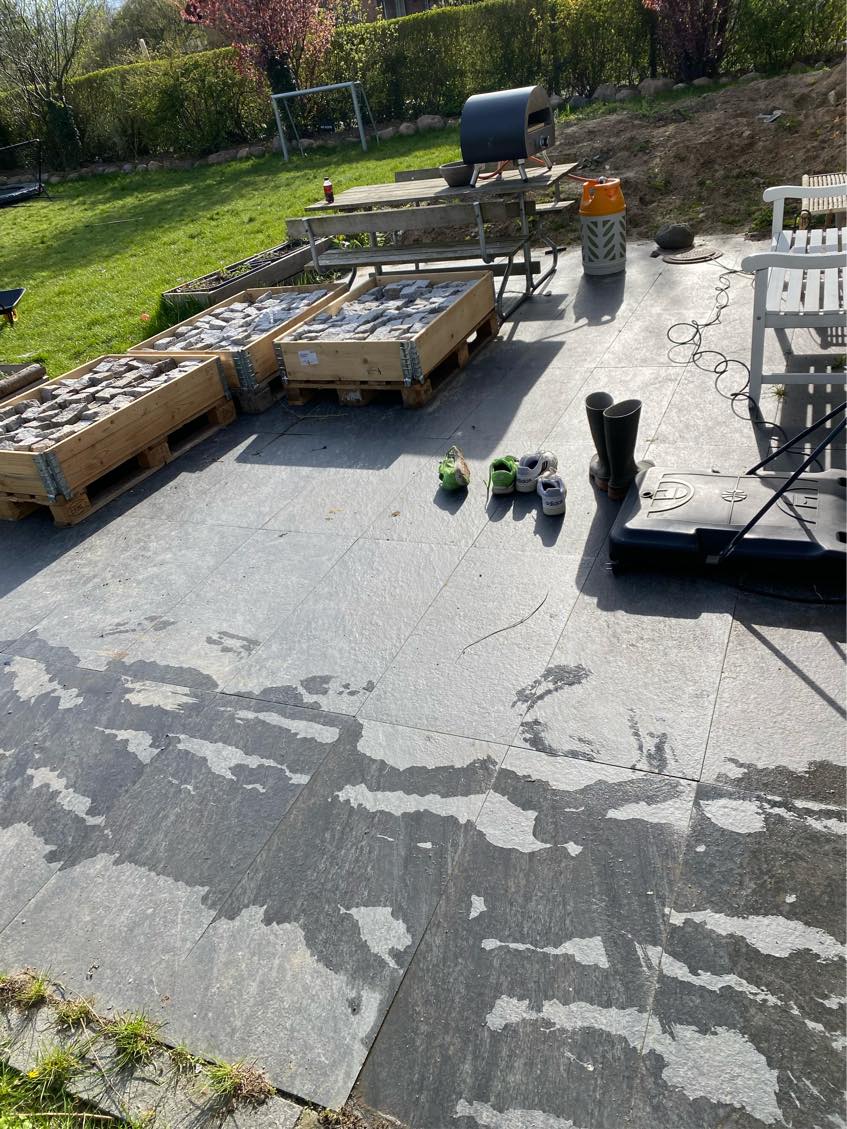 Anlægge fliser på terrasse