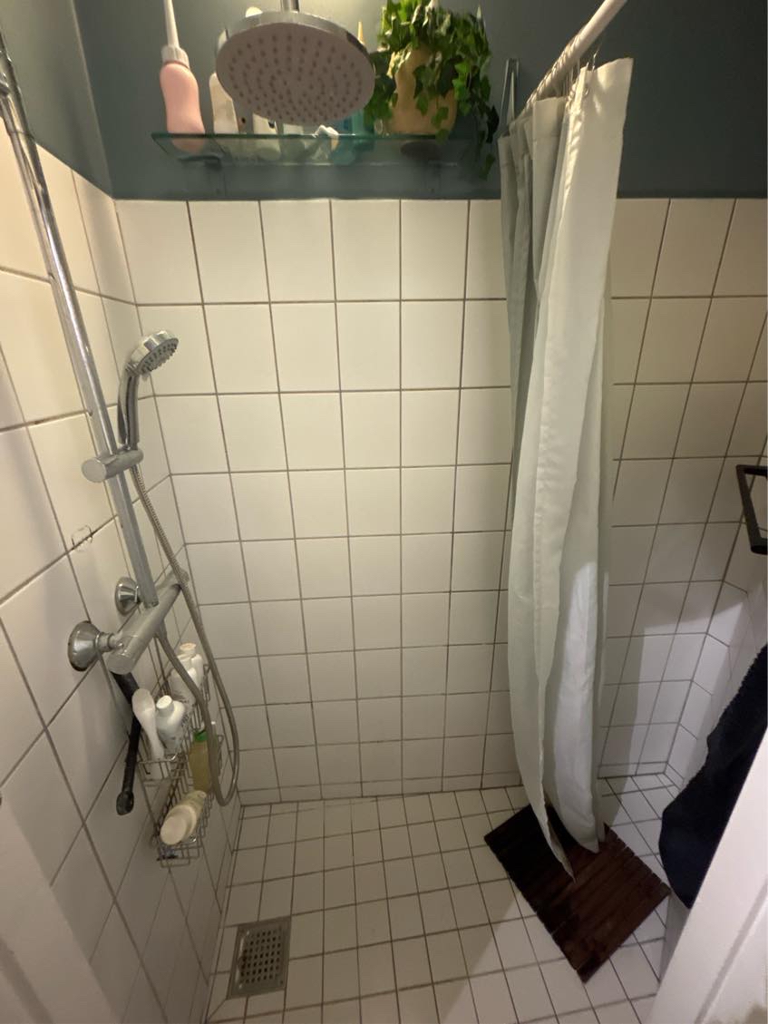 Skift fuger på badeværelse