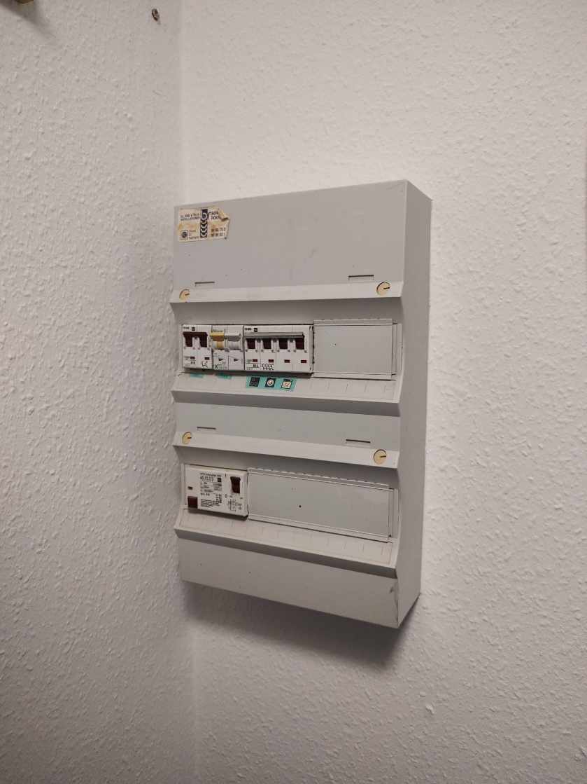 Byg en lille kasse/skab i træ