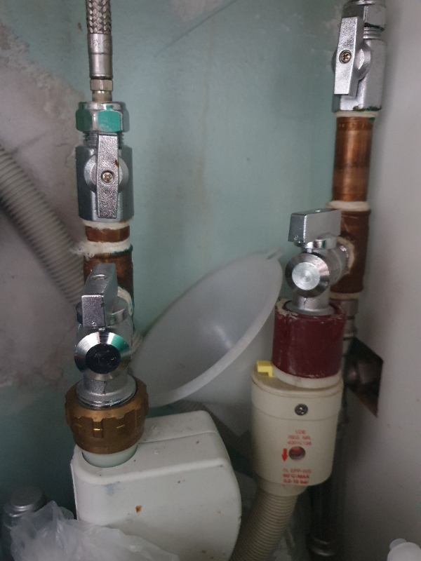 Udskiftning af ballofixventiler