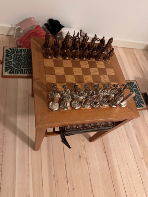 Lave et nyt skakbord