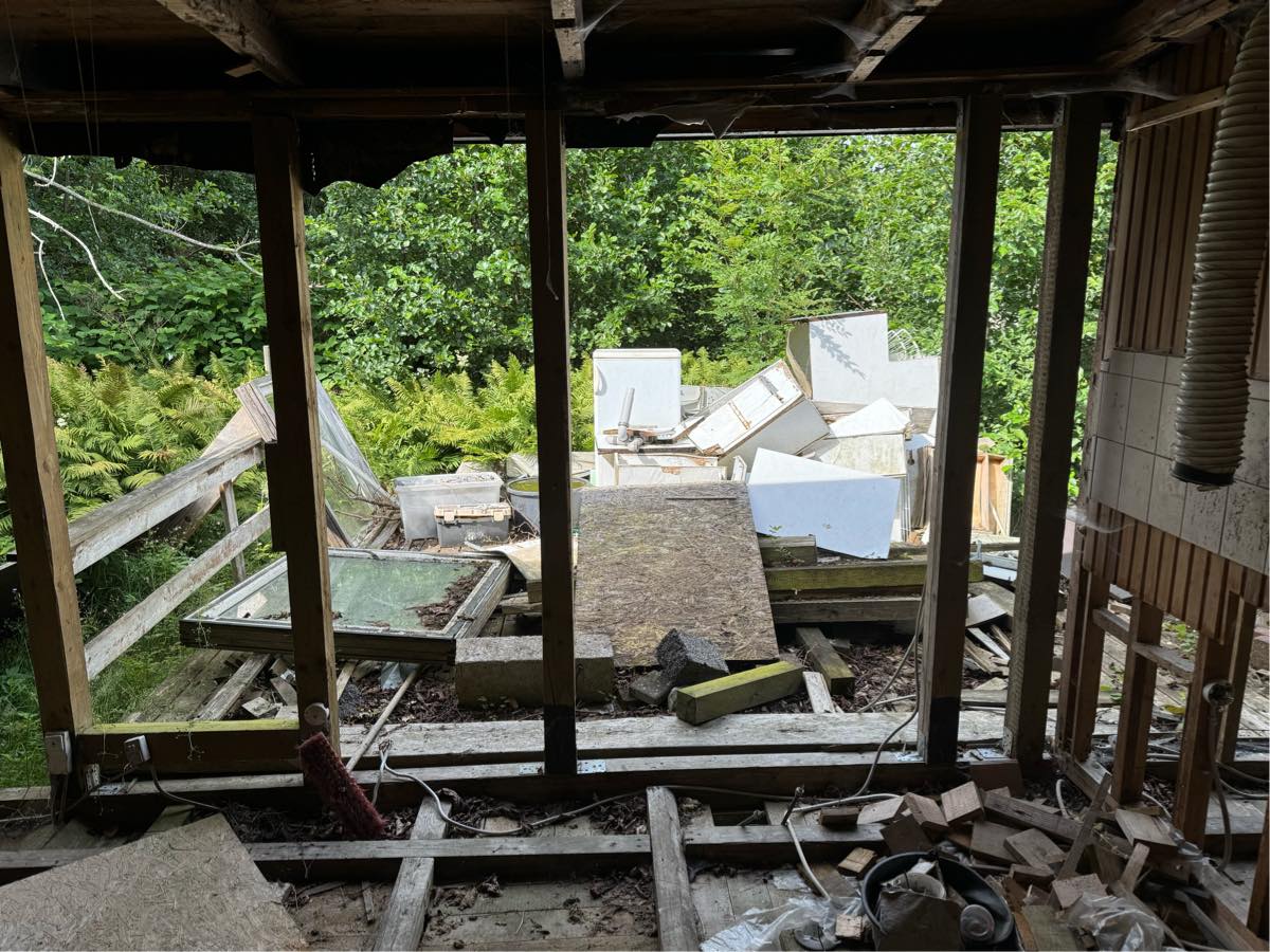 Rydde hus og grund, op til 3 containere