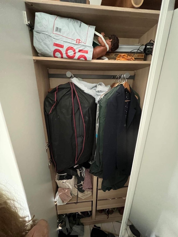 Hentet og skilt IKEA skabe og samlet dem igen