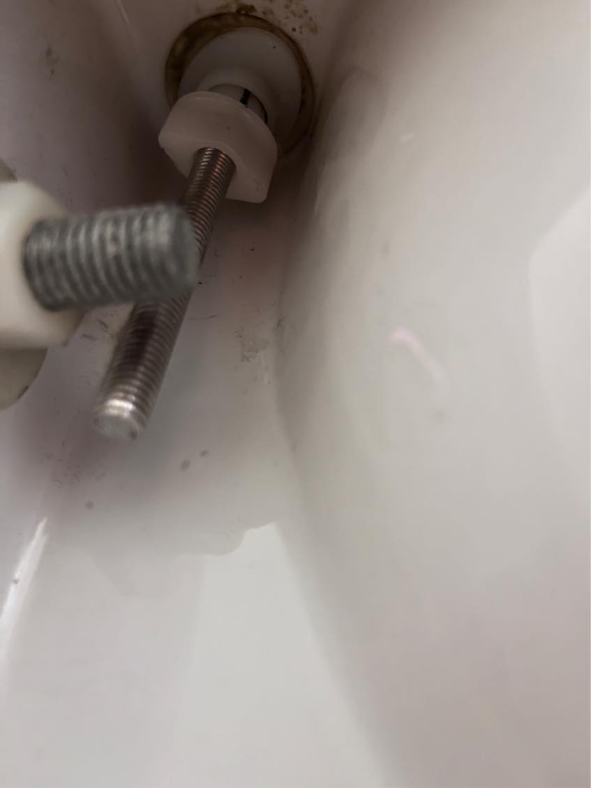 Udskifte toiletbræt