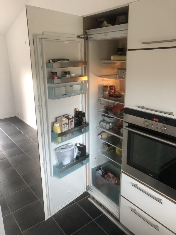 Montering af nyt køleskab